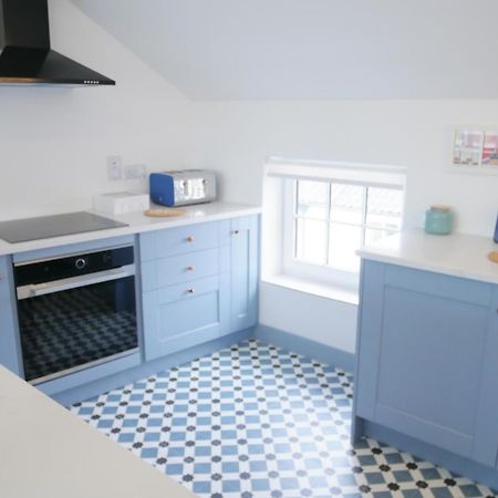 Sunset View, 2 Bedrooms In The Heart Of Holt With Parking Exteriér fotografie