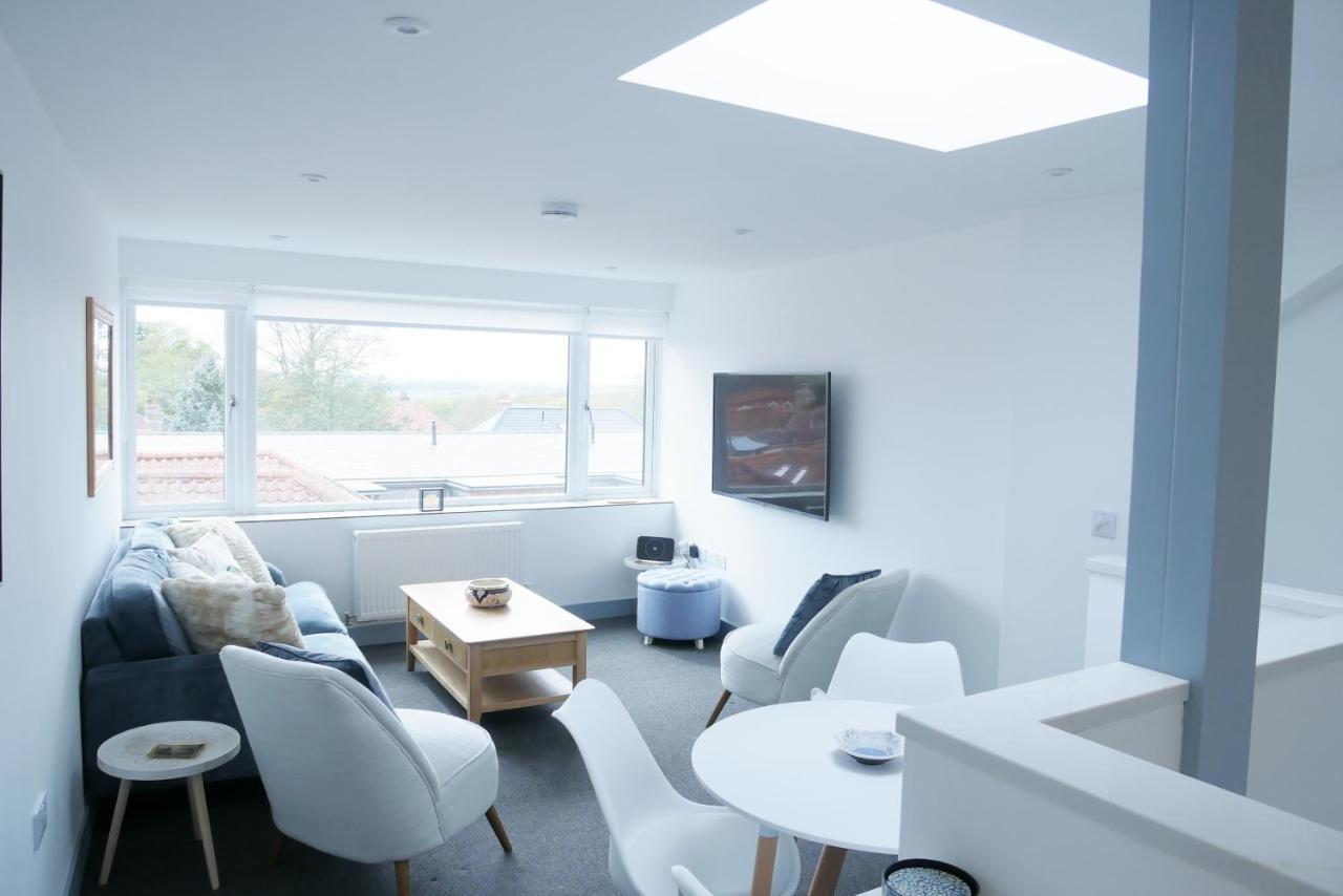 Sunset View, 2 Bedrooms In The Heart Of Holt With Parking Exteriér fotografie
