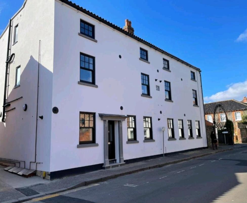 Sunset View, 2 Bedrooms In The Heart Of Holt With Parking Exteriér fotografie